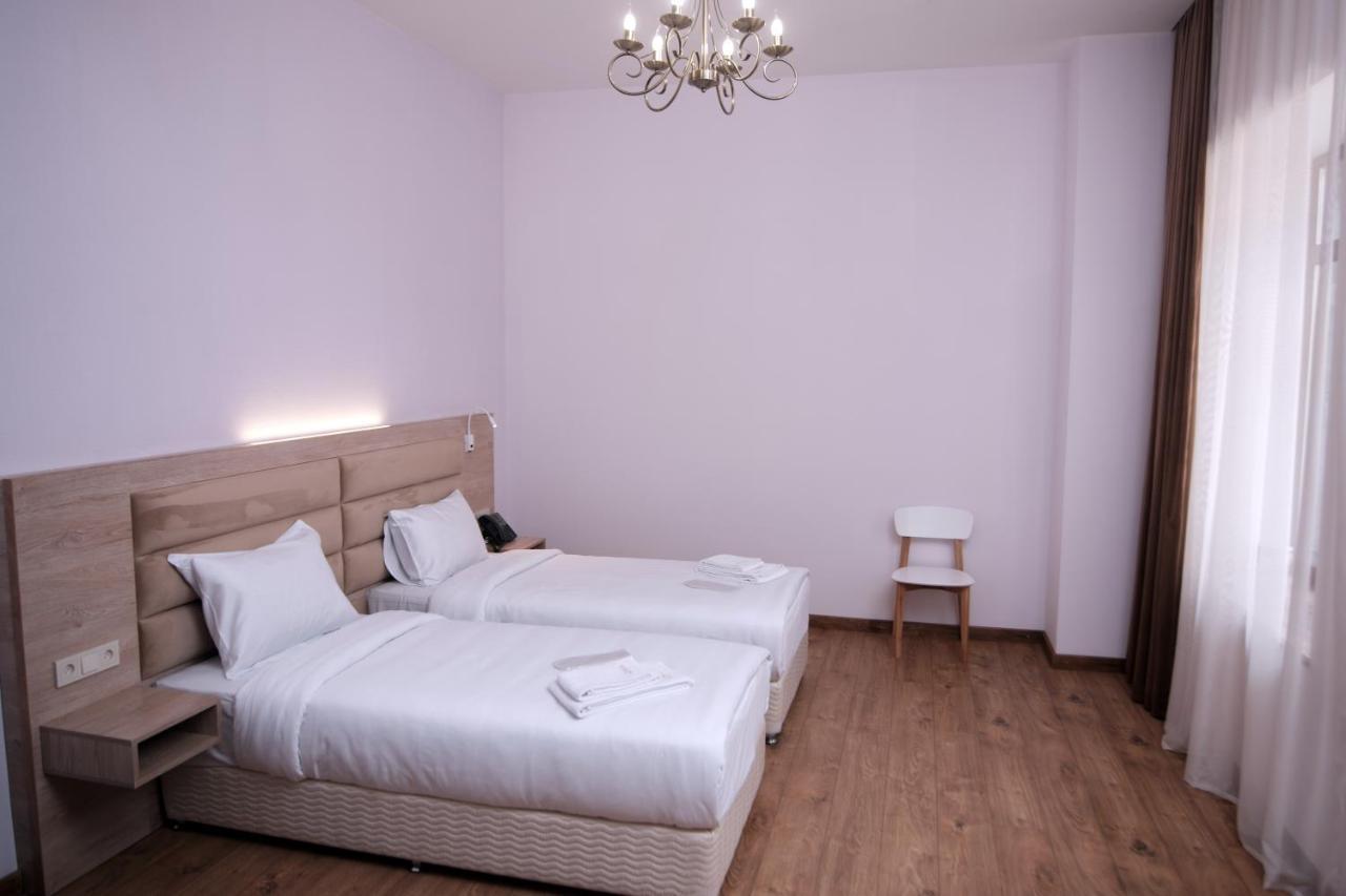 Kuma Hotel Gyumri Luaran gambar
