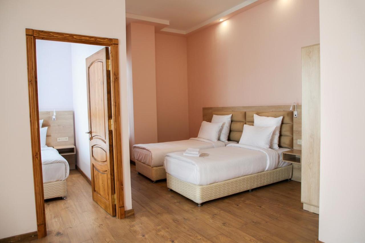 Kuma Hotel Gyumri Luaran gambar