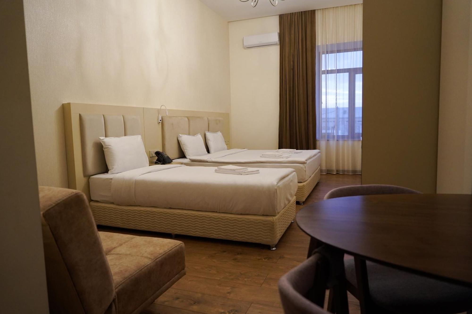 Kuma Hotel Gyumri Luaran gambar